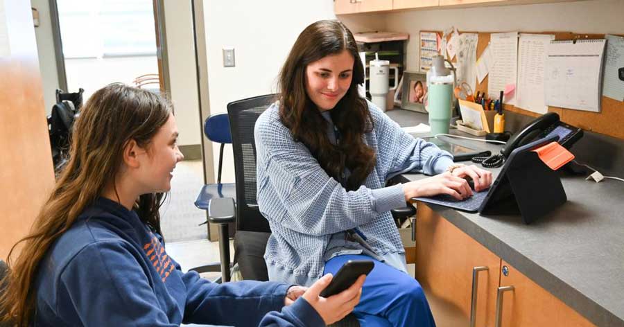 photo of student in nurse’s office